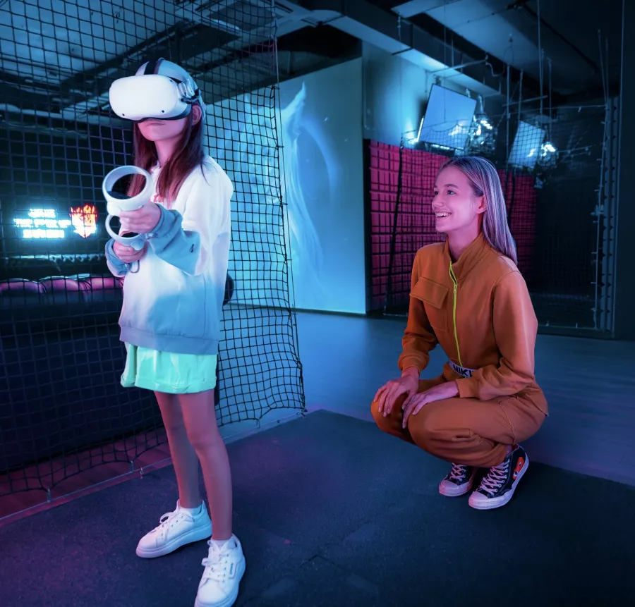 Клуб виртуальной реальности Нереальное место в Москве: Games, Игровая, VR, 3D, Виртуальная реальность , Компьютерные игры , Развлечение,