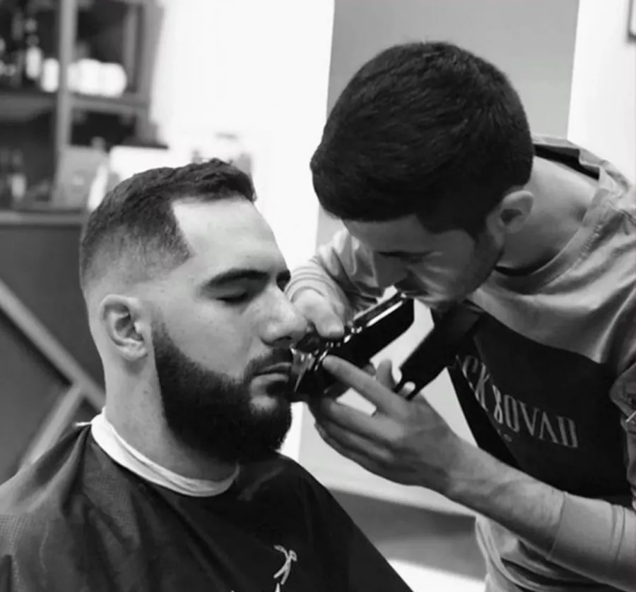 Барбершоп Mr.Beard в Ростове-на-Дону: Barbershop, Парикмахер , Стрижка , Детская стрижка , Бритье, Борода, Укладка волос , Мужская стрижка, Любить себя,
