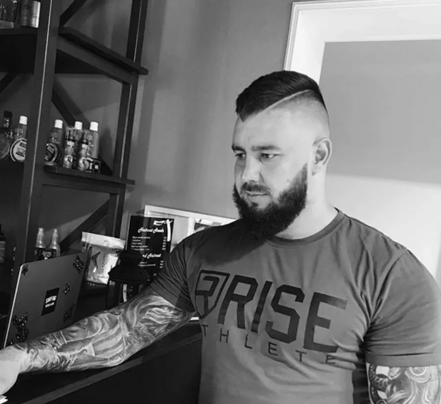 Барбершоп Mr.Beard в Ростове-на-Дону: Barbershop, Парикмахер , Стрижка , Детская стрижка , Бритье, Борода, Укладка волос , Мужская стрижка, Любить себя,