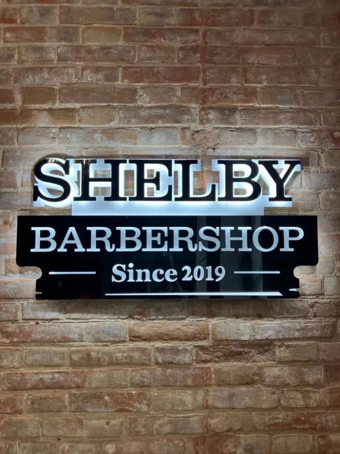 Барбершоп Shelby в Ростове-на-Дону: Барбер , Барбершоп, Парикмахер , Цирюльник , Стрижка , Детская стрижка , Бритье, Борода , Укладка , Мужская стрижка, Кафе, Кофе,