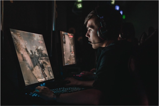 Компьютерный клуб Colizeum на Красноармейской в Ростове-на-Дону: Киберспорт, Games, Ставкинакиберспорт, Компьютер, Csgo, Dota, Команды, Соревнования,