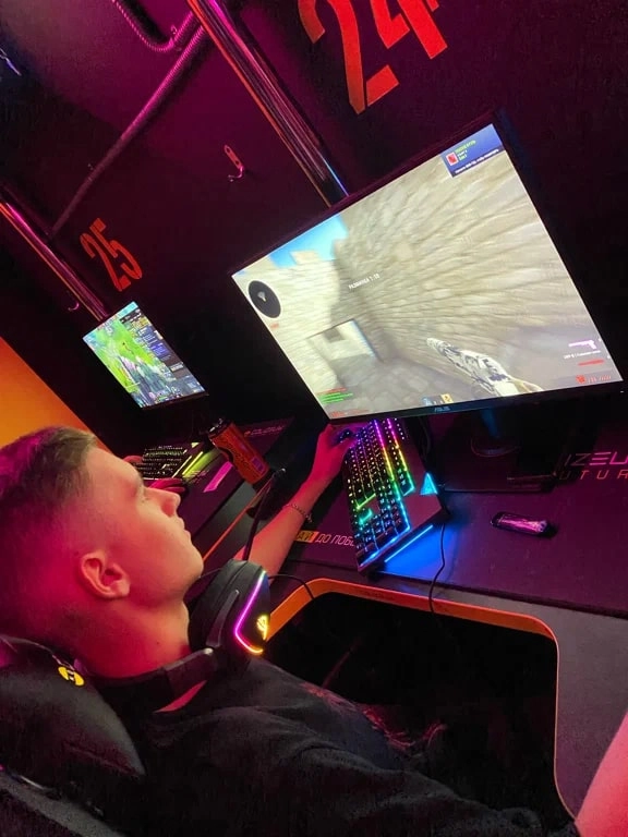 Компьютерный клуб Colizeum на Еляна в Ростове-на-Дону: Киберспорт, Games, Ставкинакиберспорт, Компьютер, Csgo, Dota, Команды, Соревнования,