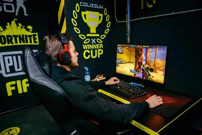 Компьютерный клуб Colizeum на Вернадского в Москве: Киберспорт, Компьютерный клуб, Соревнования,