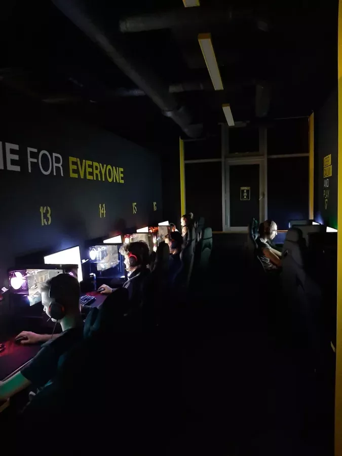 Компьютерный клуб Colizeum на Мельниковой в Москве: Киберспорт, Games, Ставкинакиберспорт, Компьютер, Csgo, Dota, Команды, Соревнования,