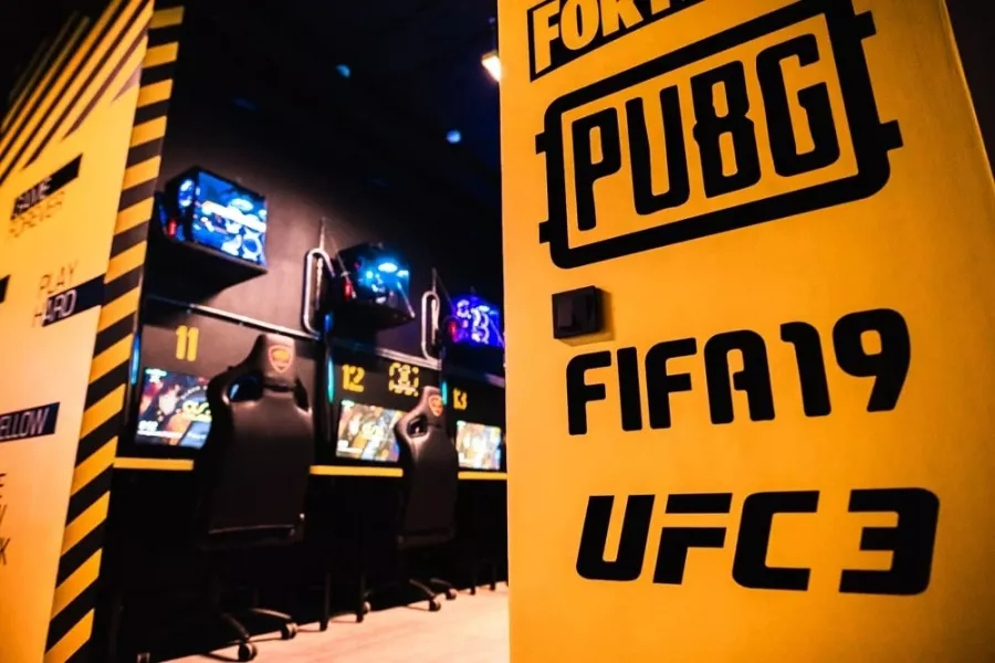 Компьютерный клуб Colizeum на Достоевского в Владивостоке: Киберспорт, Games, Ставкинакиберспорт, Компьютер, Csgo, Dota, Команды, Соревнования,