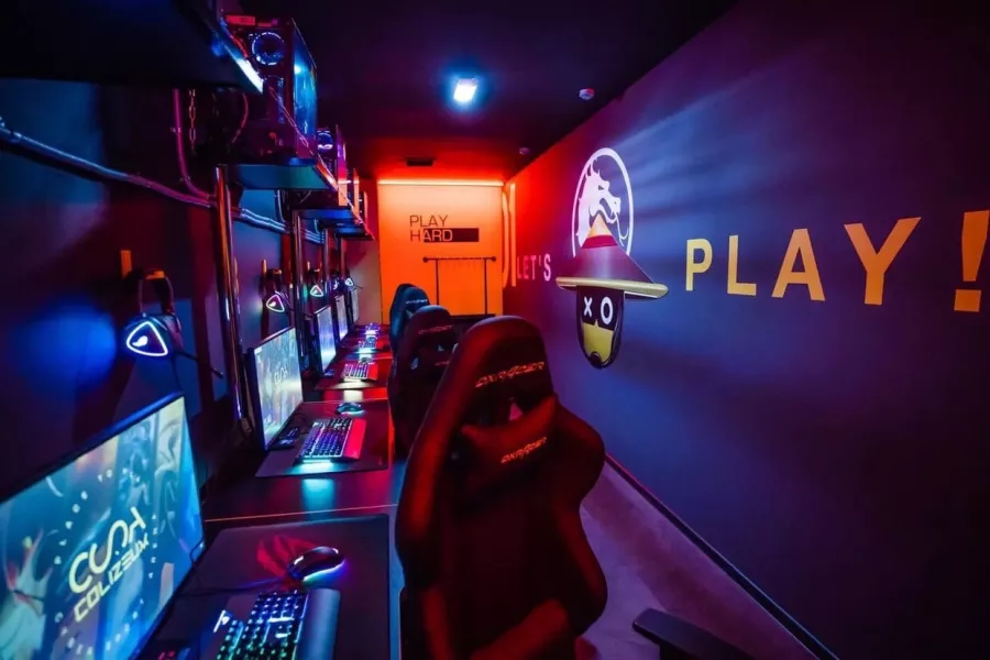 Компьютерный клуб Colizeum на Фатыха Амирхана в Казани: Киберспорт, Games, Ставкинакиберспорт, Компьютер, Csgo, Dota, Команды, Соревнования,