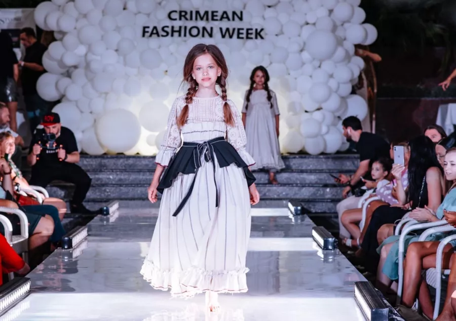 Детское модельное агентство Lotus Kids в Краснодаре: Модно, Модельное агентство , Модель, Стать моделью , Подиум, Показ мод, Топ модель, Эстетика ,