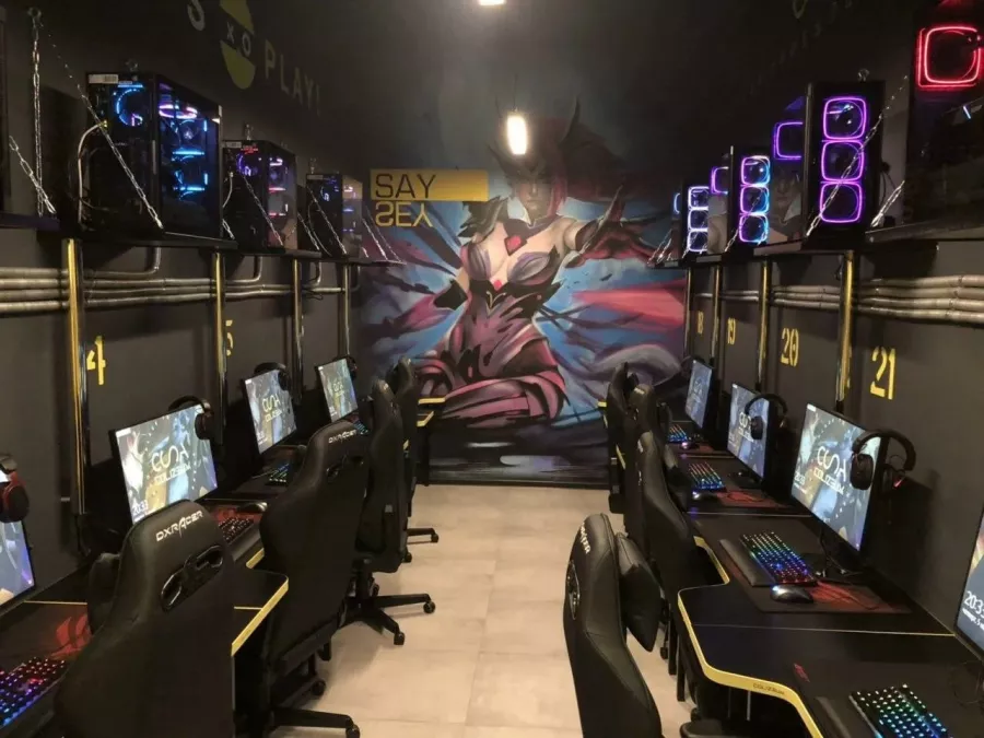 Компьютерный клуб Colizeum на Лыжном в Санкт-Петербурге: Киберспорт, Games, Ставкинакиберспорт, Компьютер, Csgo, Dota, Команды, Соревнования,