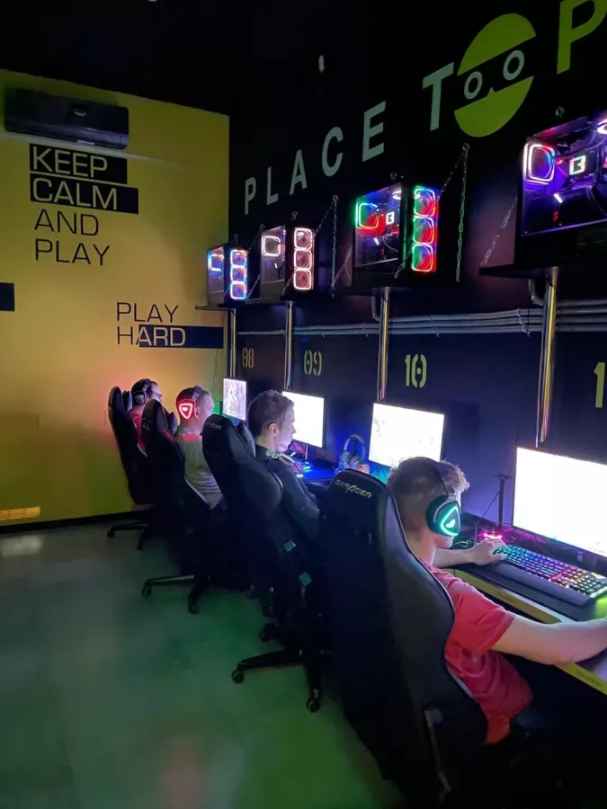 Компьютерный клуб Colizeum на Лыжном в Санкт-Петербурге: Киберспорт, Games, Ставкинакиберспорт, Компьютер, Csgo, Dota, Команды, Соревнования,