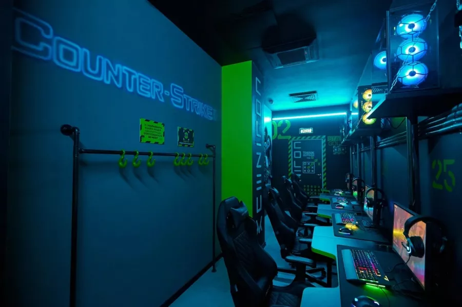 Компьютерный клуб Colizeum на Варшавской в Санкт-Петербурге: Киберспорт, Games, Ставкинакиберспорт, Компьютер, Csgo, Dota, Команды, Соревнования,
