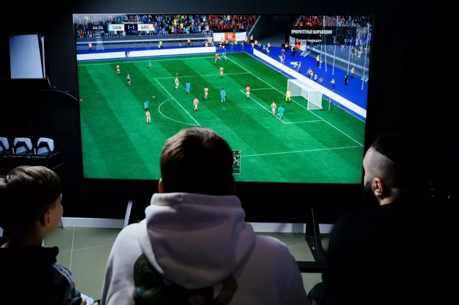 Компьютерный клуб Colizeum на Карла Либкнехта в Екатеринбурге: Киберспорт, Games, Ставкинакиберспорт, Компьютер, Csgo, Dota, Команды, Соревнования,