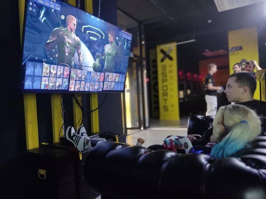 Компьютерный клуб Colizeum на Карла Либкнехта в Екатеринбурге: Киберспорт, Games, Ставкинакиберспорт, Компьютер, Csgo, Dota, Команды, Соревнования,