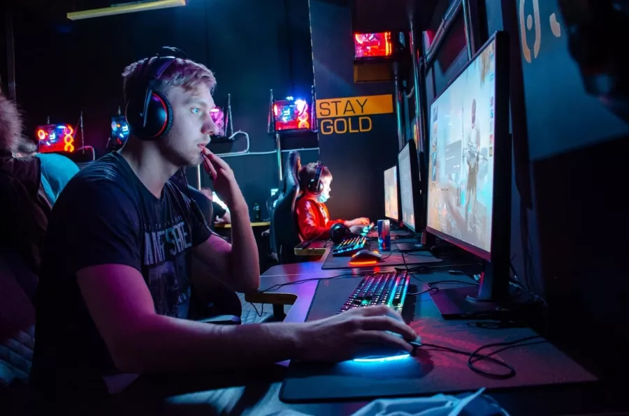 Компьютерный клуб Colizeum на Ленина в Новосибирске: Киберспорт, Games, Ставкинакиберспорт, Компьютер, Csgo, Dota, Команды, Соревнования,