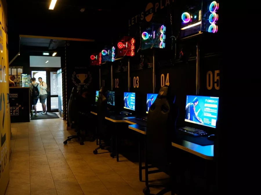 Компьютерный клуб Colizeum на Карла Маркса в Новосибирске: Киберспорт, Games, Ставкинакиберспорт, Компьютер, Csgo, Dota, Команды, Соревнования,
