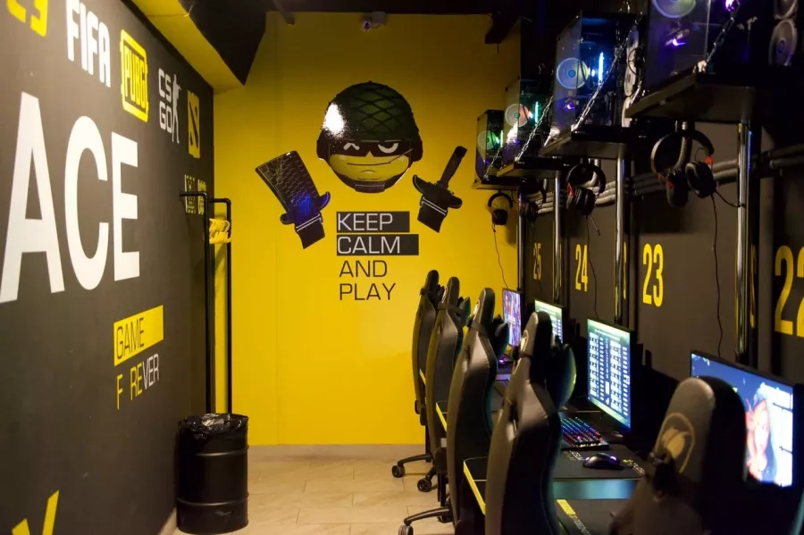Компьютерный клуб Colizeum на Карла Маркса в Новосибирске: Киберспорт, Games, Ставкинакиберспорт, Компьютер, Csgo, Dota, Команды, Соревнования,