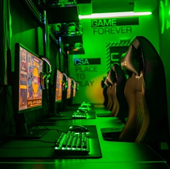 Компьютерный клуб Colizeum на Воскресенской в Архангельске: Киберспорт, Games, Ставкинакиберспорт, Компьютер, Csgo, Dota, Команды, Соревнования,