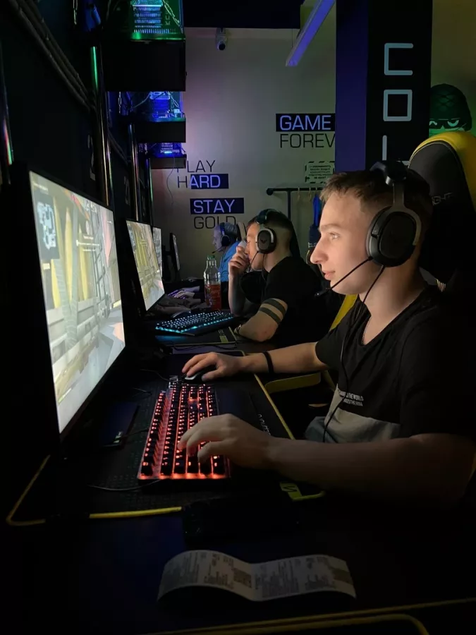 Компьютерный клуб Colizeum на Воскресенской в Архангельске: Киберспорт, Games, Ставкинакиберспорт, Компьютер, Csgo, Dota, Команды, Соревнования,