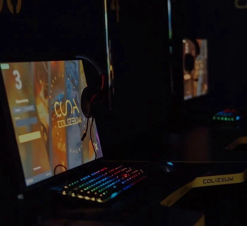 Компьютерный клуб Colizeum на Навагинской в Сочи: Киберспорт, Games, Ставкинакиберспорт, Компьютер, Csgo, Dota, Команды, Соревнования,
