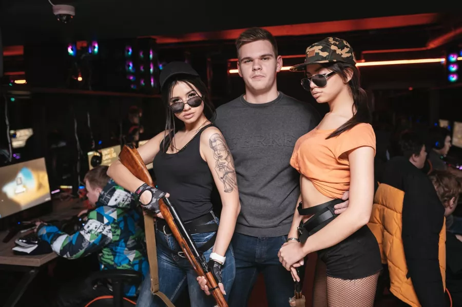 Компьютерный клуб Gun Gaming в Ростове-на-Дону: Киберспорт, Games, Ставкинакиберспорт, Компьютер, Csgo, Dota, Команды, Соревнования,