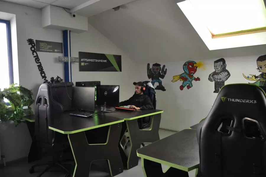 Компьютерный клуб Кибер Арена в Ростове-на-Дону: Киберспорт, Games, Ставкинакиберспорт, Компьютер, Csgo, Dota, Команды, Соревнования,