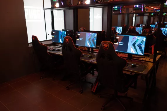 Компьютерный клуб "United Gamers"