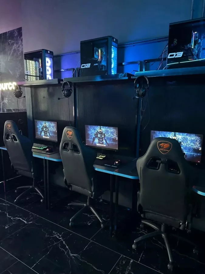 Компьютерный клуб Re: source в Екатеринбурге: Киберспорт, Games, Ставкинакиберспорт, Компьютер, Csgo, Dota, Команды, Соревнования,