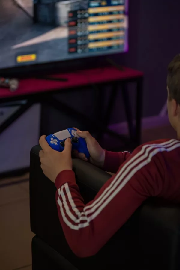 Компьютерный клуб Rise в Владивостоке: Киберспорт, Games, Ставкинакиберспорт, Компьютер, Csgo, Dota, Команды, Соревнования,