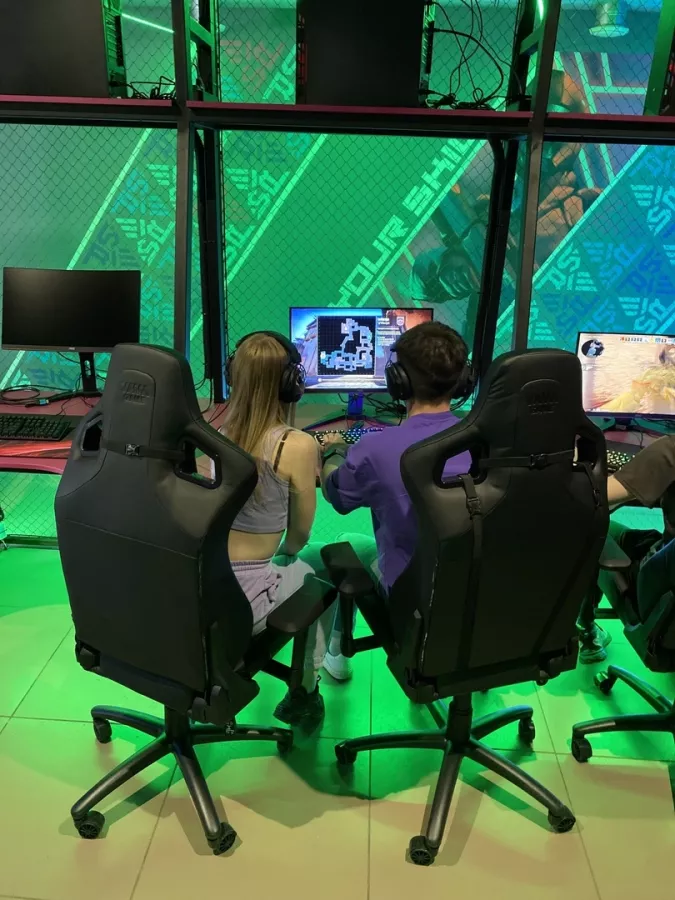 Компьютерный клуб Rise в Владивостоке: Киберспорт, Games, Ставкинакиберспорт, Компьютер, Csgo, Dota, Команды, Соревнования,