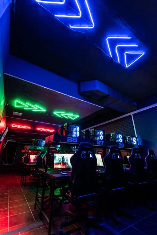 Компьютерный клуб Шторм в Владивостоке: Киберспорт, Games, Ставкинакиберспорт, Компьютер, Csgo, Dota, Команды, Соревнования,