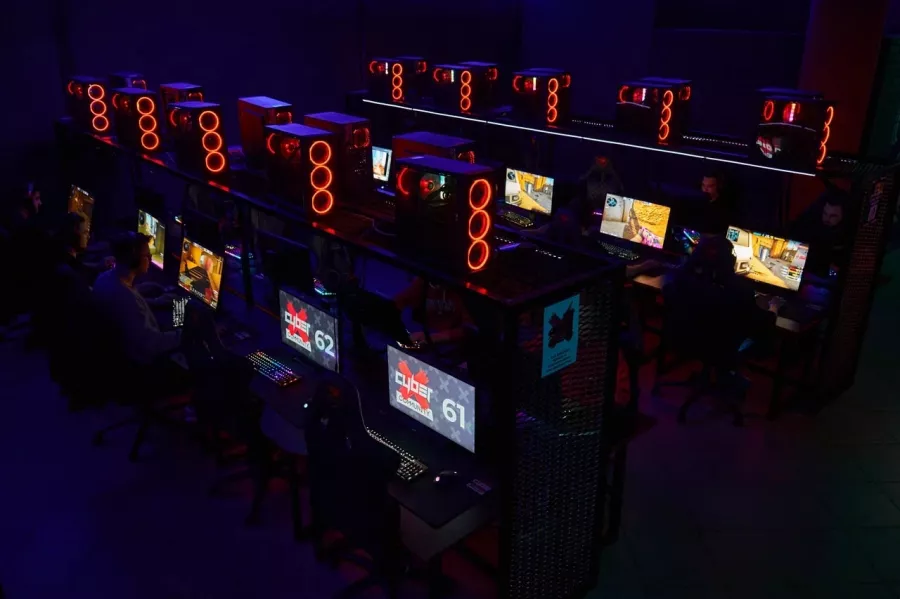 Компьютерный клуб CyberX на Пушкина в Казани: Киберспорт, Games, Ставкинакиберспорт, Компьютер, Csgo, Dota, Команды, Соревнования,