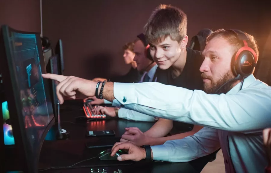 Компьютерный клуб Godji Game на Меридианной в Казани: Киберспорт, Games, Ставкинакиберспорт, Компьютер, Csgo, Dota, Команды, Соревнования,