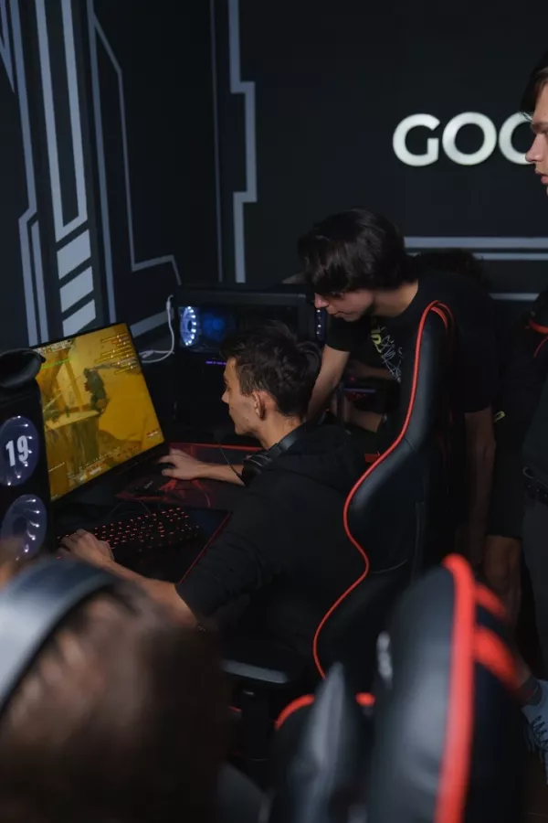 Компьютерный клуб Godji Game на Меридианной в Казани: Киберспорт, Games, Ставкинакиберспорт, Компьютер, Csgo, Dota, Команды, Соревнования,