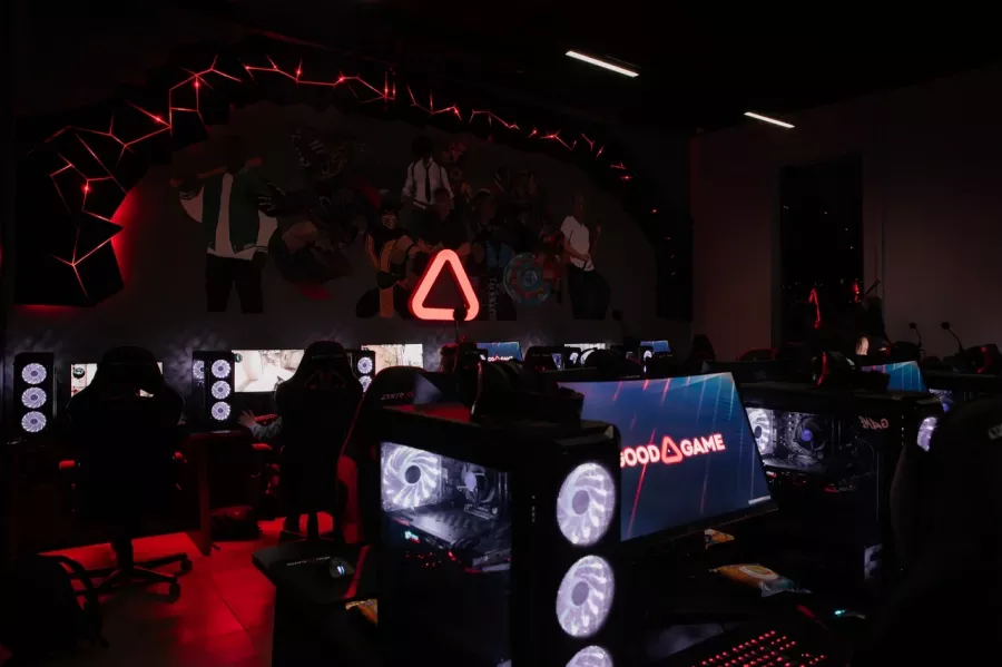 Компьютерный клуб Godji Game на Хусаина Мавлютове в Казани: Киберспорт, Games, Ставкинакиберспорт, Компьютер, Csgo, Dota, Команды, Соревнования,