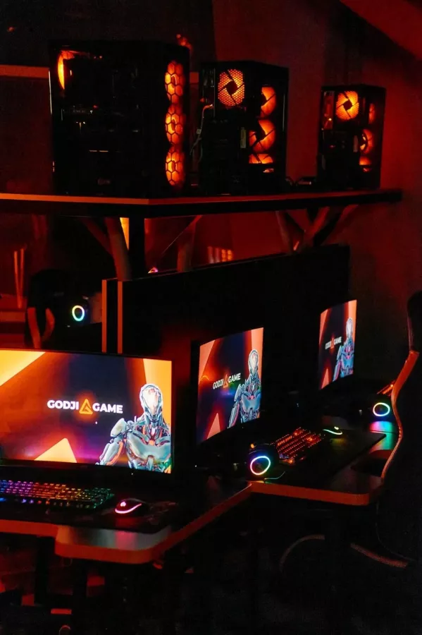 Компьютерный клуб Godji Game в Ижевске: Киберспорт, Games, Ставкинакиберспорт, Компьютер, Csgo, Dota, Команды, Соревнования,