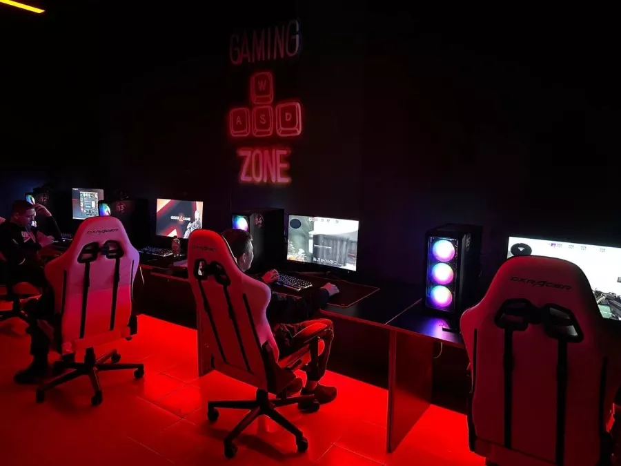 Компьютерный клуб Godji Game на Титова в Новосибирске: Киберспорт, Games, Ставкинакиберспорт, Компьютер, Csgo, Dota, Команды, Соревнования,
