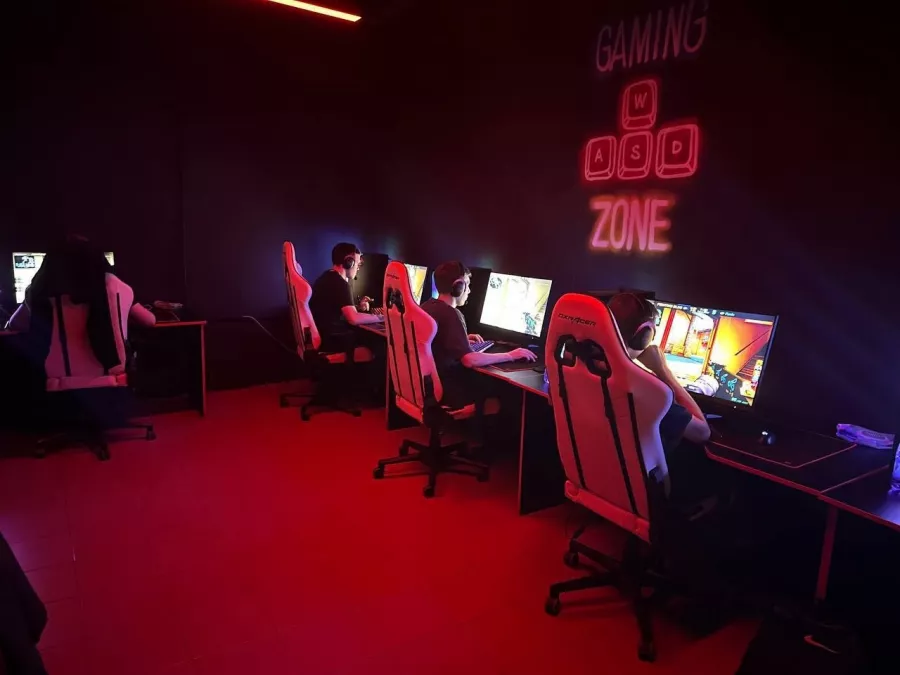 Компьютерный клуб Godji Game на Титова в Новосибирске: Киберспорт, Games, Ставкинакиберспорт, Компьютер, Csgo, Dota, Команды, Соревнования,