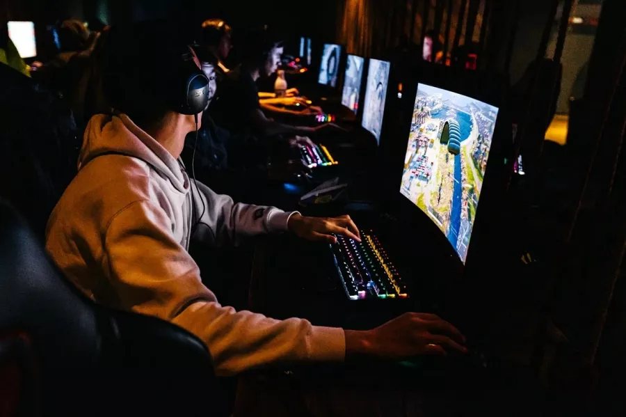 Компьютерный клуб BootCamp в Казани: Киберспорт, Games, Ставкинакиберспорт, Компьютер, Csgo, Dota, Команды, Соревнования,