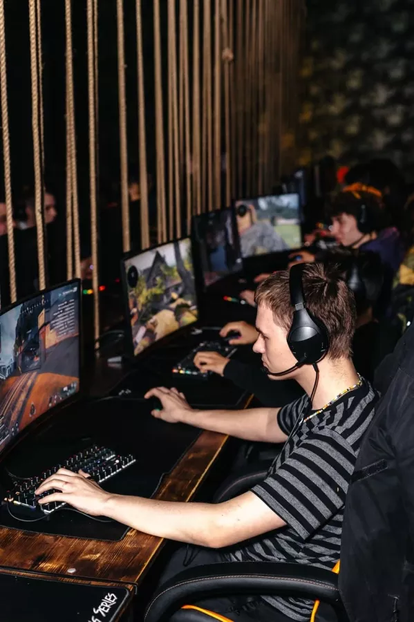 Компьютерный клуб BootCamp в Казани: Киберспорт, Games, Ставкинакиберспорт, Компьютер, Csgo, Dota, Команды, Соревнования,