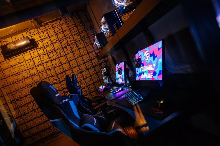 Компьютерный клуб Forward Gaming в Казани: Киберспорт, Games, Ставкинакиберспорт, Компьютер, Csgo, Dota, Команды, Соревнования,