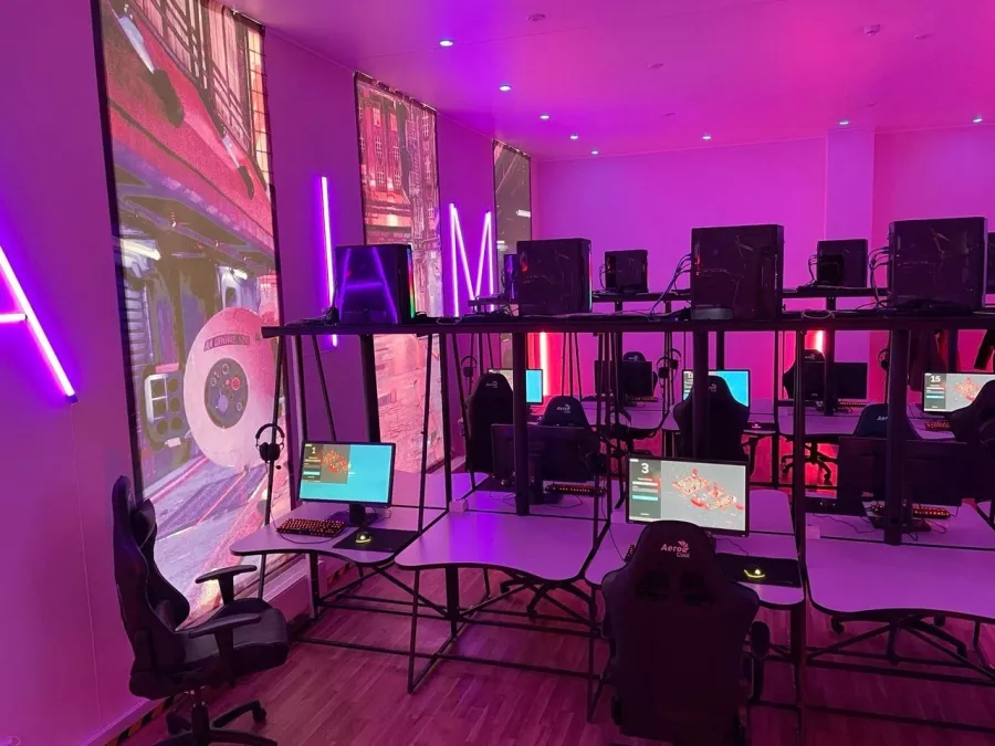 Компьютерный клуб Aim cyberspace в Казани: Киберспорт, Games, Ставкинакиберспорт, Компьютер, Csgo, Dota, Команды, Соревнования,