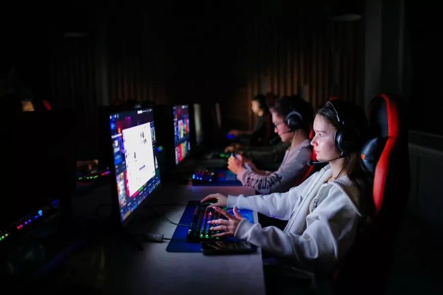 Компьютерный клуб N1 в Казани: Киберспорт, Games, Ставкинакиберспорт, Компьютер, Csgo, Dota, Команды, Соревнования,