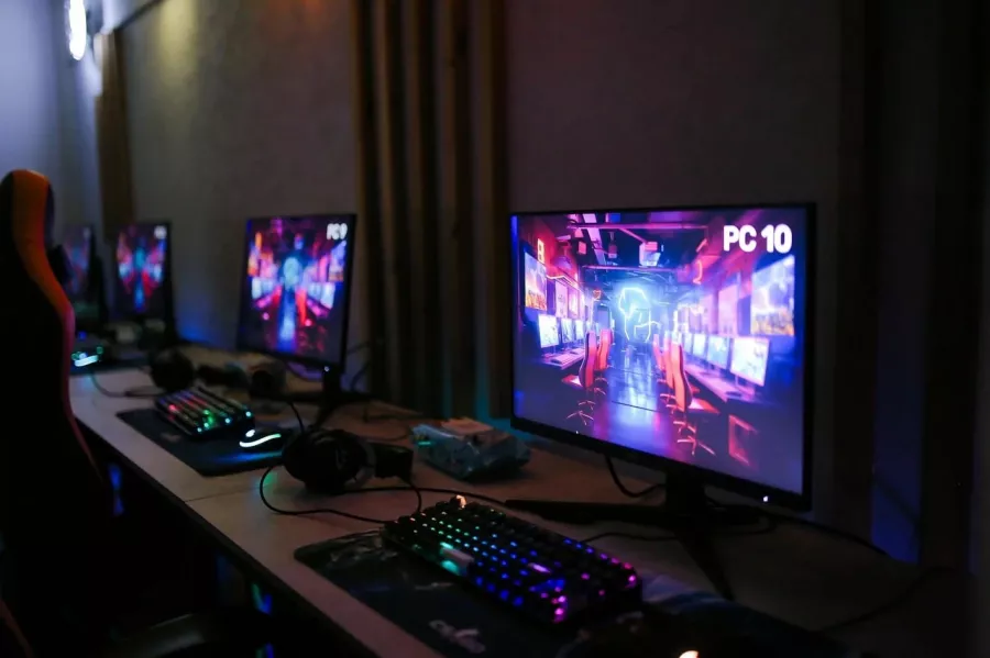 Компьютерный клуб N1 в Казани: Киберспорт, Games, Ставкинакиберспорт, Компьютер, Csgo, Dota, Команды, Соревнования,