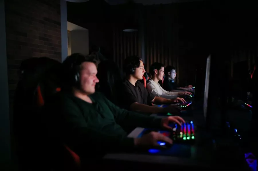 Компьютерный клуб N1 в Казани: Киберспорт, Games, Ставкинакиберспорт, Компьютер, Csgo, Dota, Команды, Соревнования,