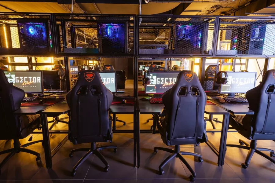Компьютерный клуб Гектор Гик на Красном в Новосибирске: Киберспорт, Games, Ставкинакиберспорт, Компьютер, Csgo, Dota, Команды, Соревнования,