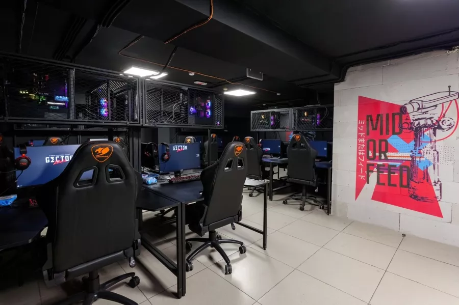 Компьютерный клуб Гектор Гик на Ватутина в Новосибирске: Киберспорт, Games, Ставкинакиберспорт, Компьютер, Csgo, Dota, Команды, Соревнования,