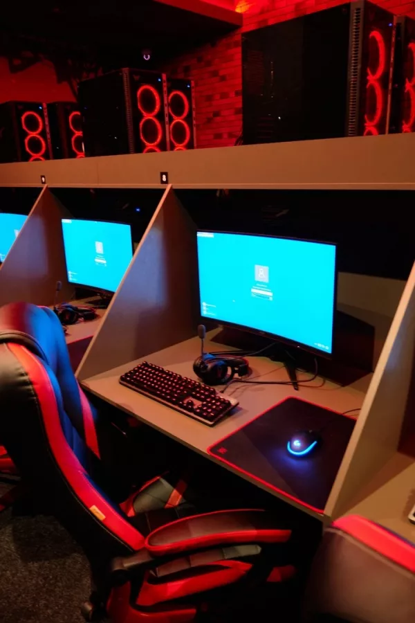Компьютерный клуб Windeta в Новосибирске: Киберспорт, Games, Ставкинакиберспорт, Компьютер, Csgo, Dota, Команды, Соревнования,
