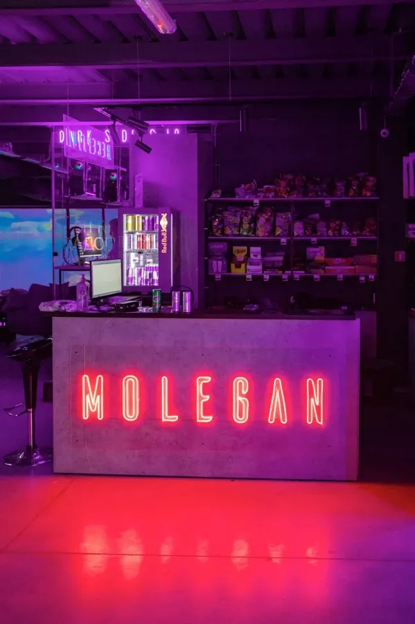 Компьютерный клуб Molegan arena в Новосибирске: Киберспорт, Games, Ставкинакиберспорт, Компьютер, Csgo, Dota, Команды, Соревнования,