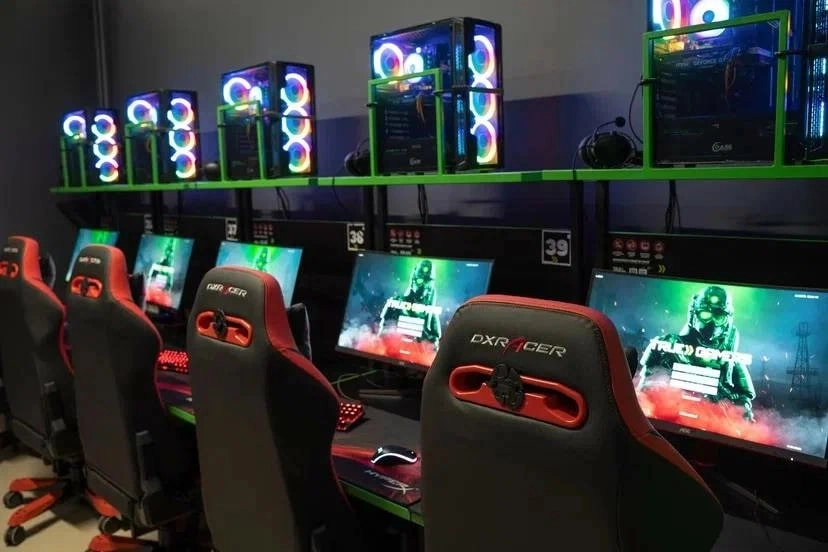 Компьютерный клуб True Gamers в Новосибирске: Киберспорт, Games, Ставкинакиберспорт, Компьютер, Csgo, Dota, Команды, Соревнования,