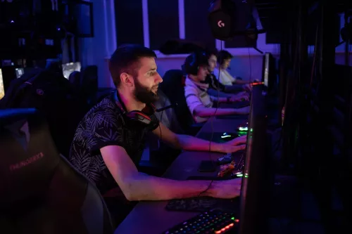 Компьютерный клуб Digital Clan на Выборной  в  Новосибирске