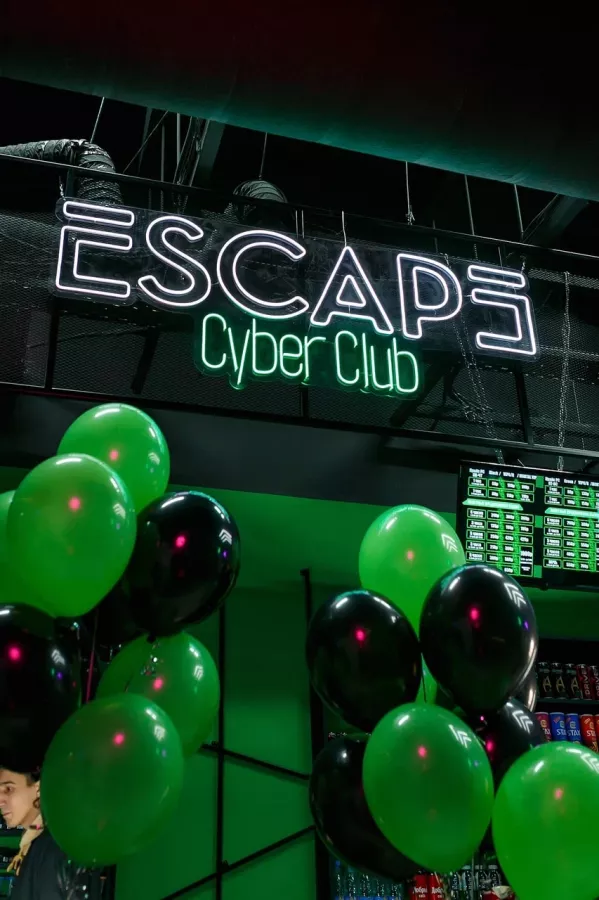 Компьютерный клуб Escape на Сибиряков-Гвардейцев в Новосибирске: Киберспорт, Games, Компьютерный клуб, Компьютер, Csgo, Dota, Команды, Соревнования,